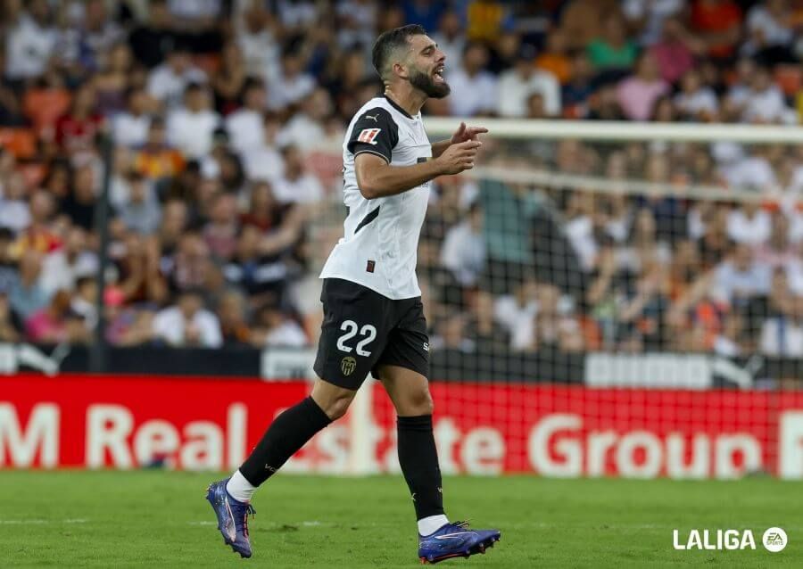 Luis Rioja celebra su gol al Girona FC.