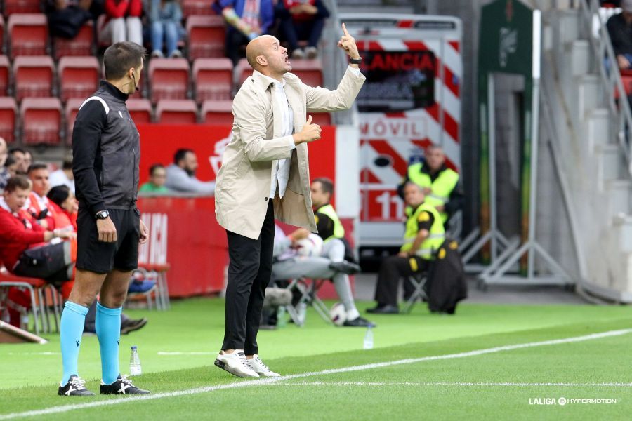  Ramírez, durante el Sporting - Zaragoza.