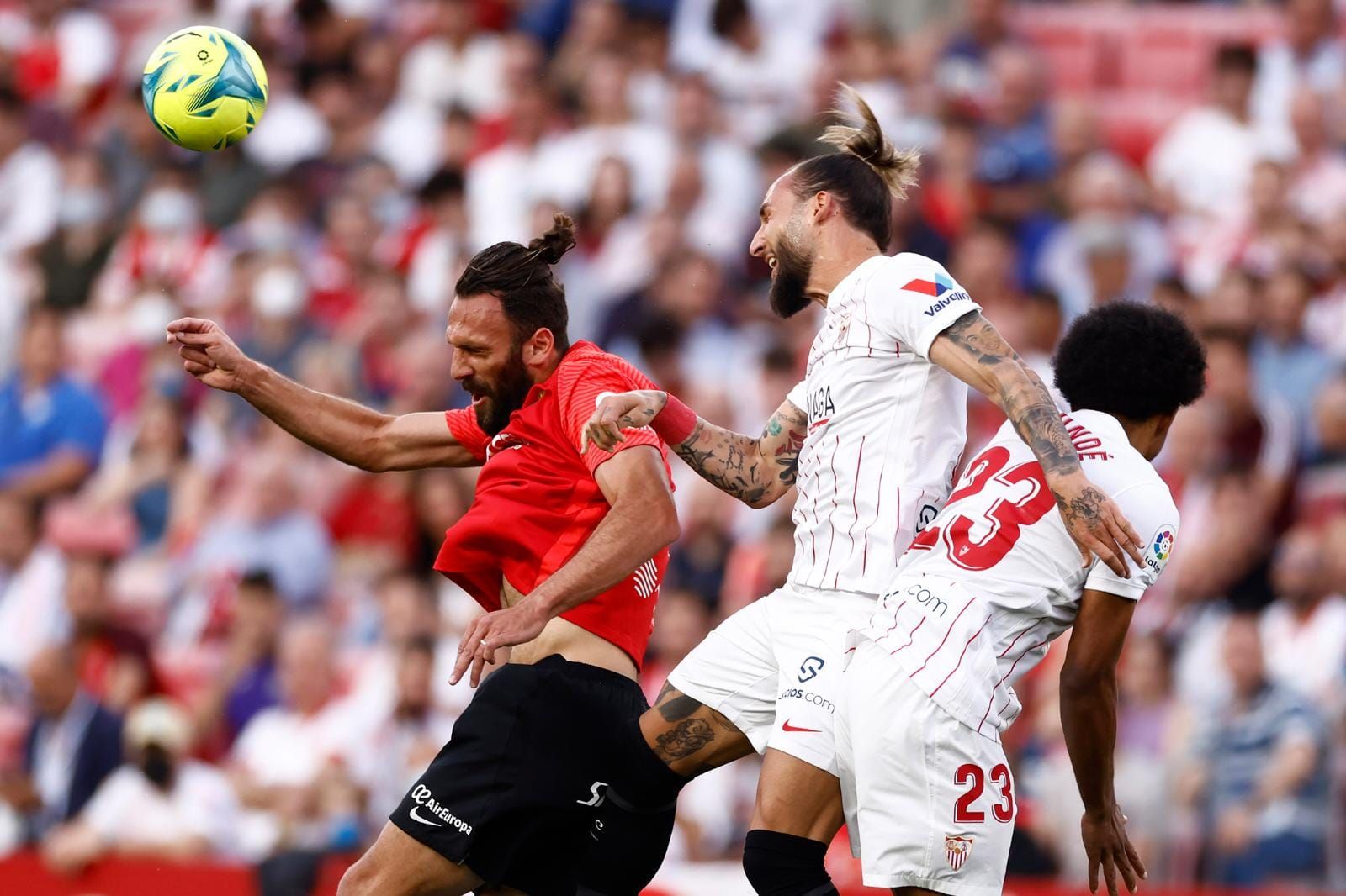  Muriqi, durante un Sevilla-Mallorca.