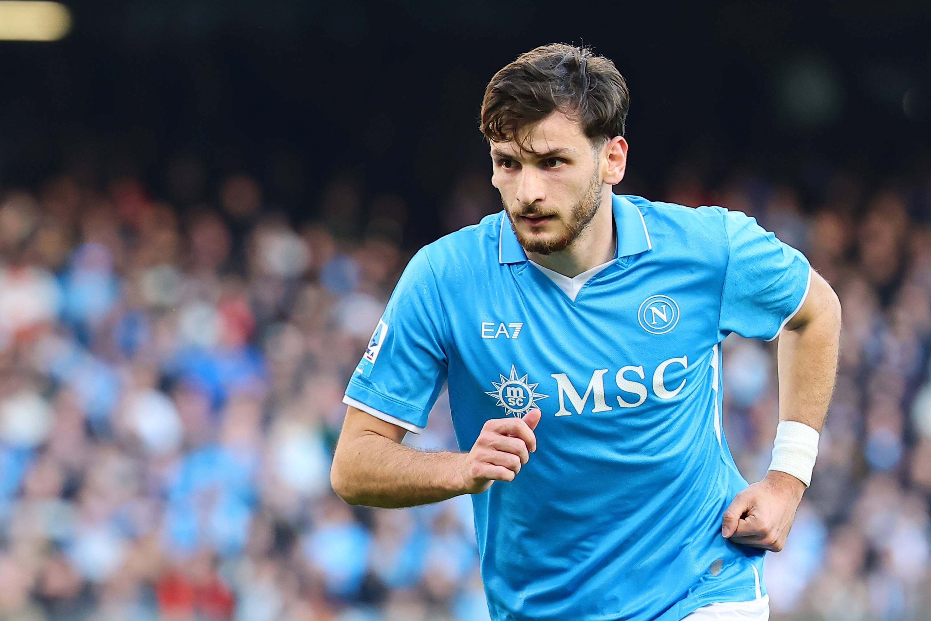  Kvaratskhelia, en un partido con el Nápoles.