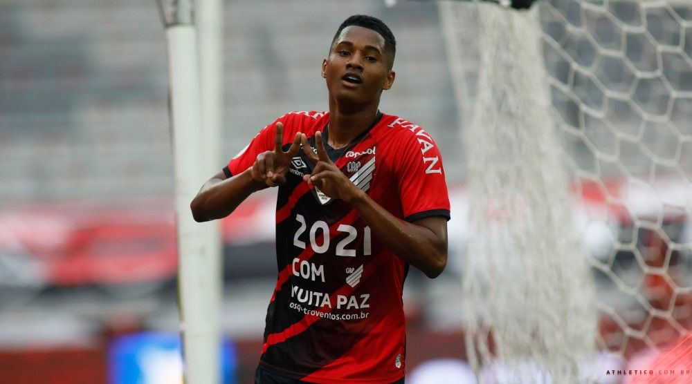 Abner Vinícius, en un partido con el Atlético Paranaense.