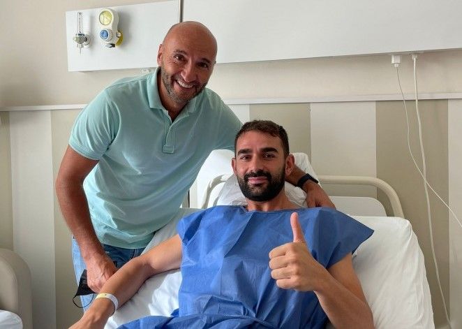 Adrián López, tras su operación (Foto: MCF).