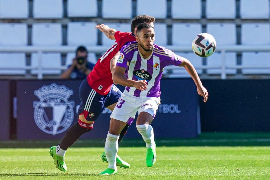 Anuar, ante Osasuna (Foto: Real Valladolid).