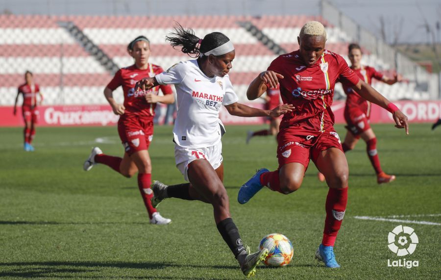  Toni Payne, en el partido del Sevilla Femenino ante el EDF Logroño.