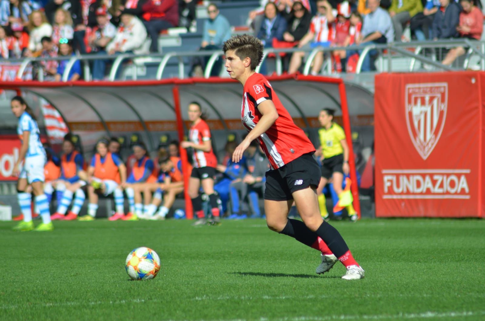 El Athletic Club remontó el derbi vasco en apenas dos minutos.