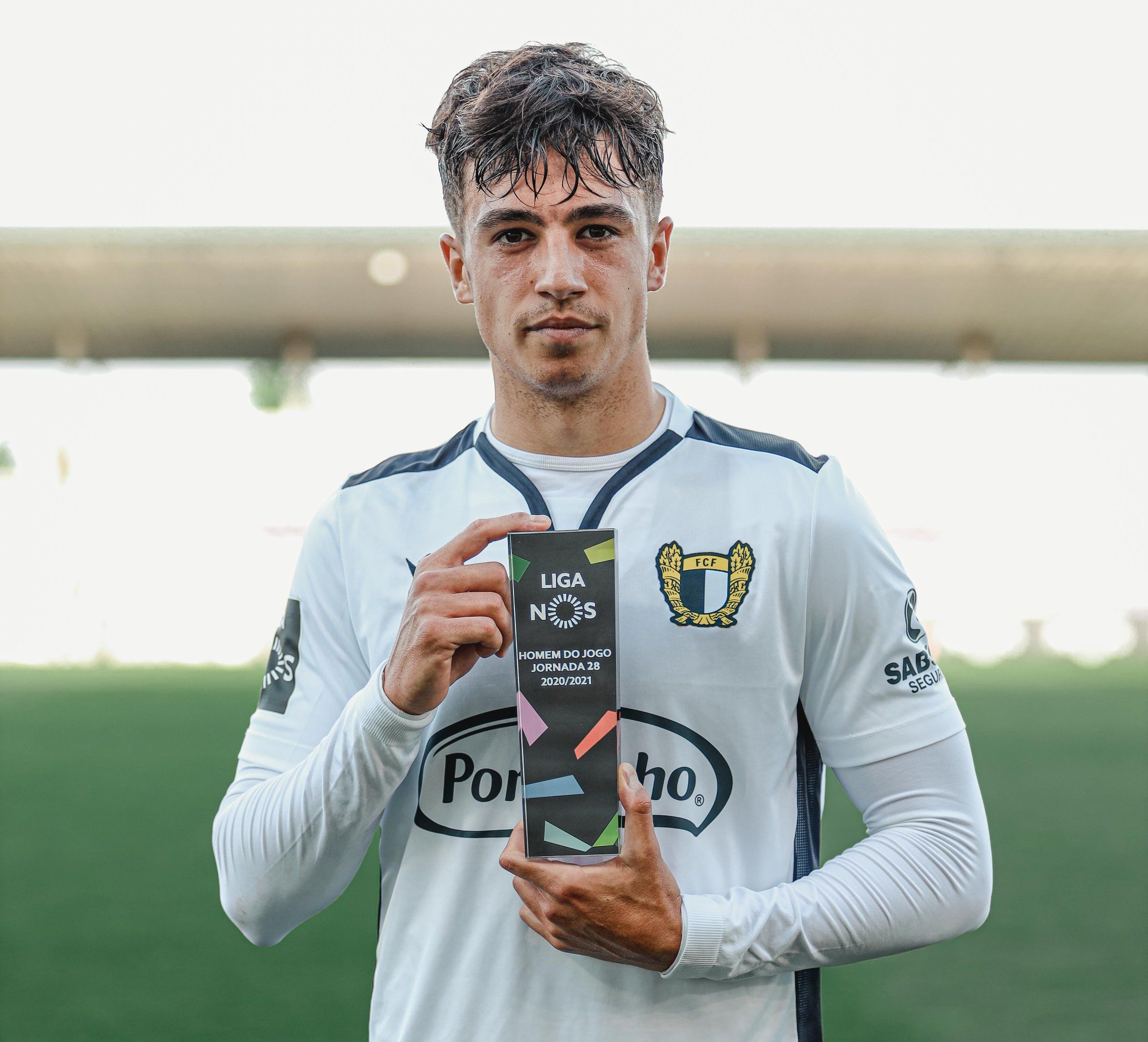  Doblete y MVP de Iván Jaime