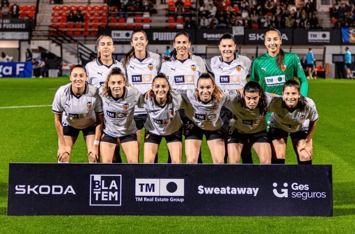 El VCF Femenino golea al Granada y se aleja del descenso