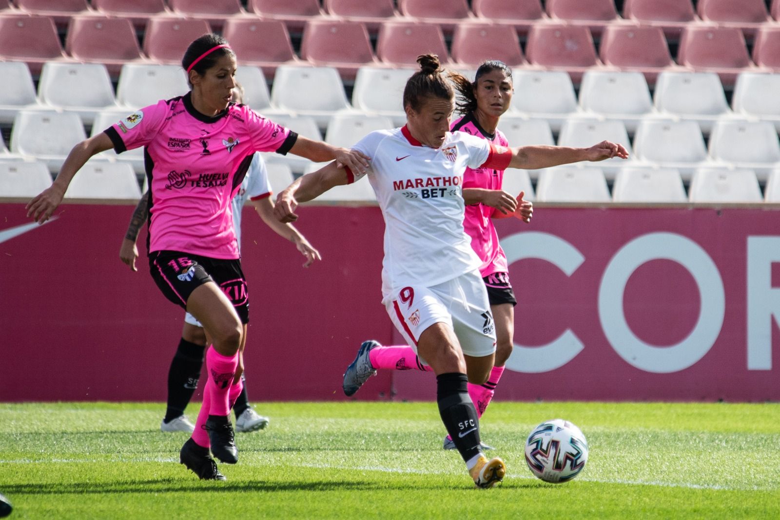  Raquel Pinel, en el partido ante el Sporting de Huelva.