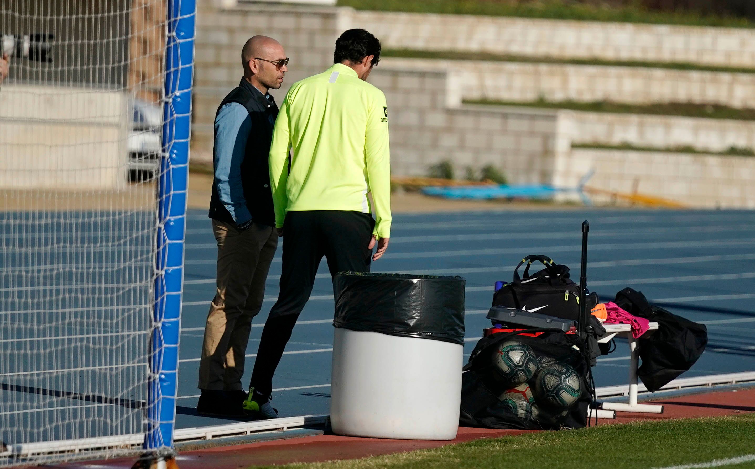 Víctor y Manolo Gaspar, en un entrenamiento en el Ciudad de Malaga.