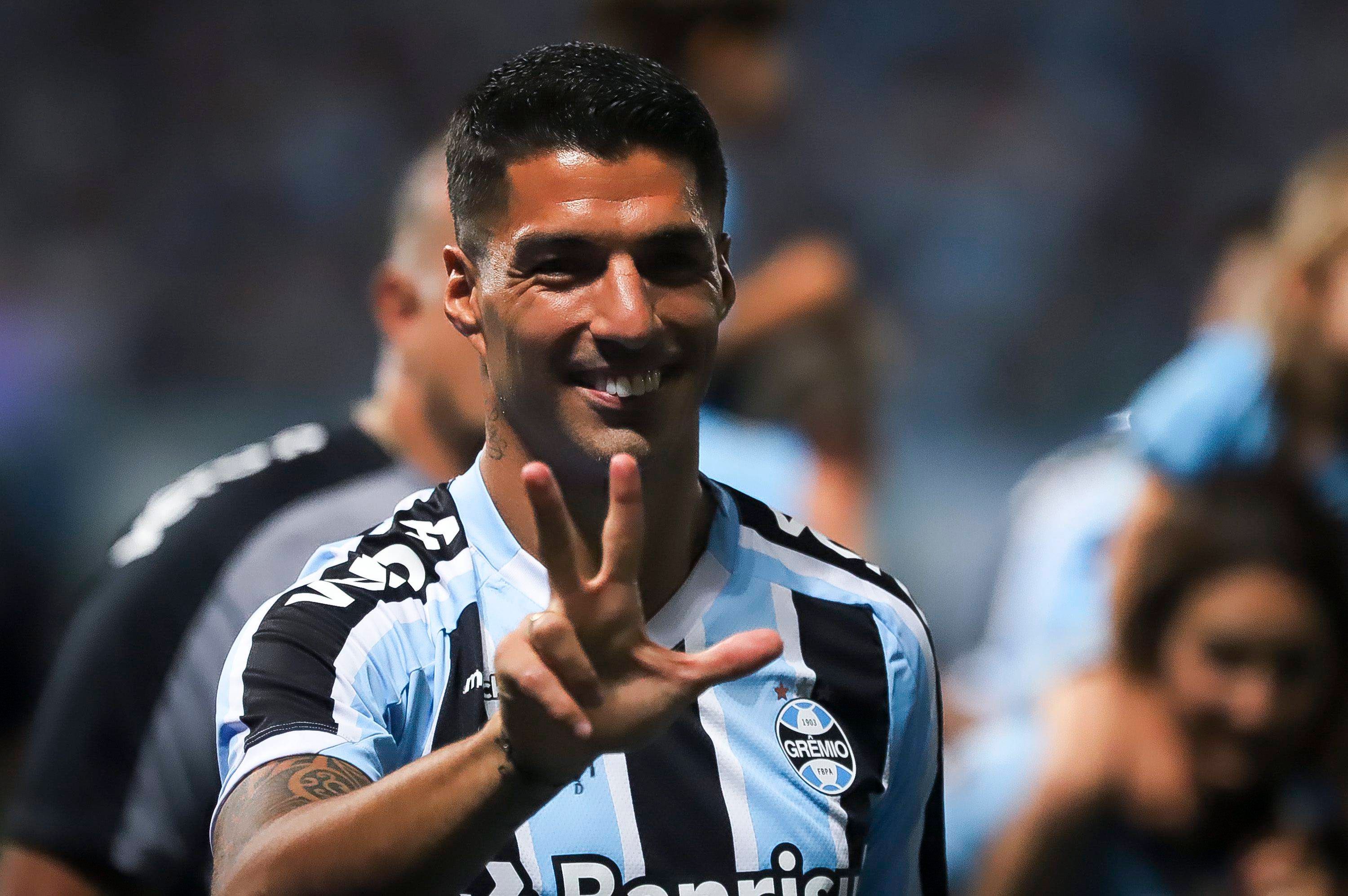 Luis Suárez, en su presentación con Gremio (Foto: Cordon Press).