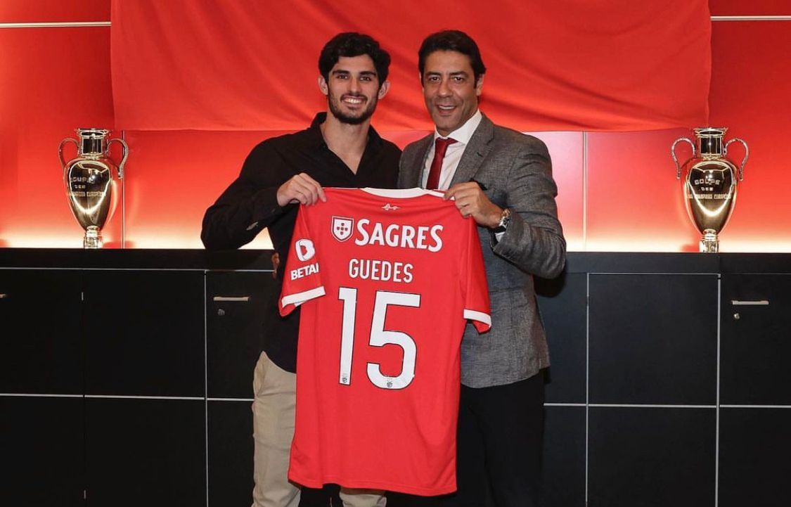 Guedes vuelve a casa.
