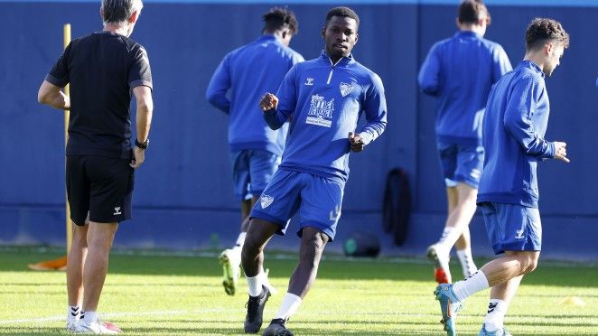  Issa Fomba, en un entrenamiento.