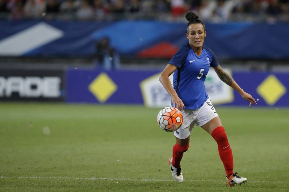 Kelly Gadea, jugando con la selección francesa.