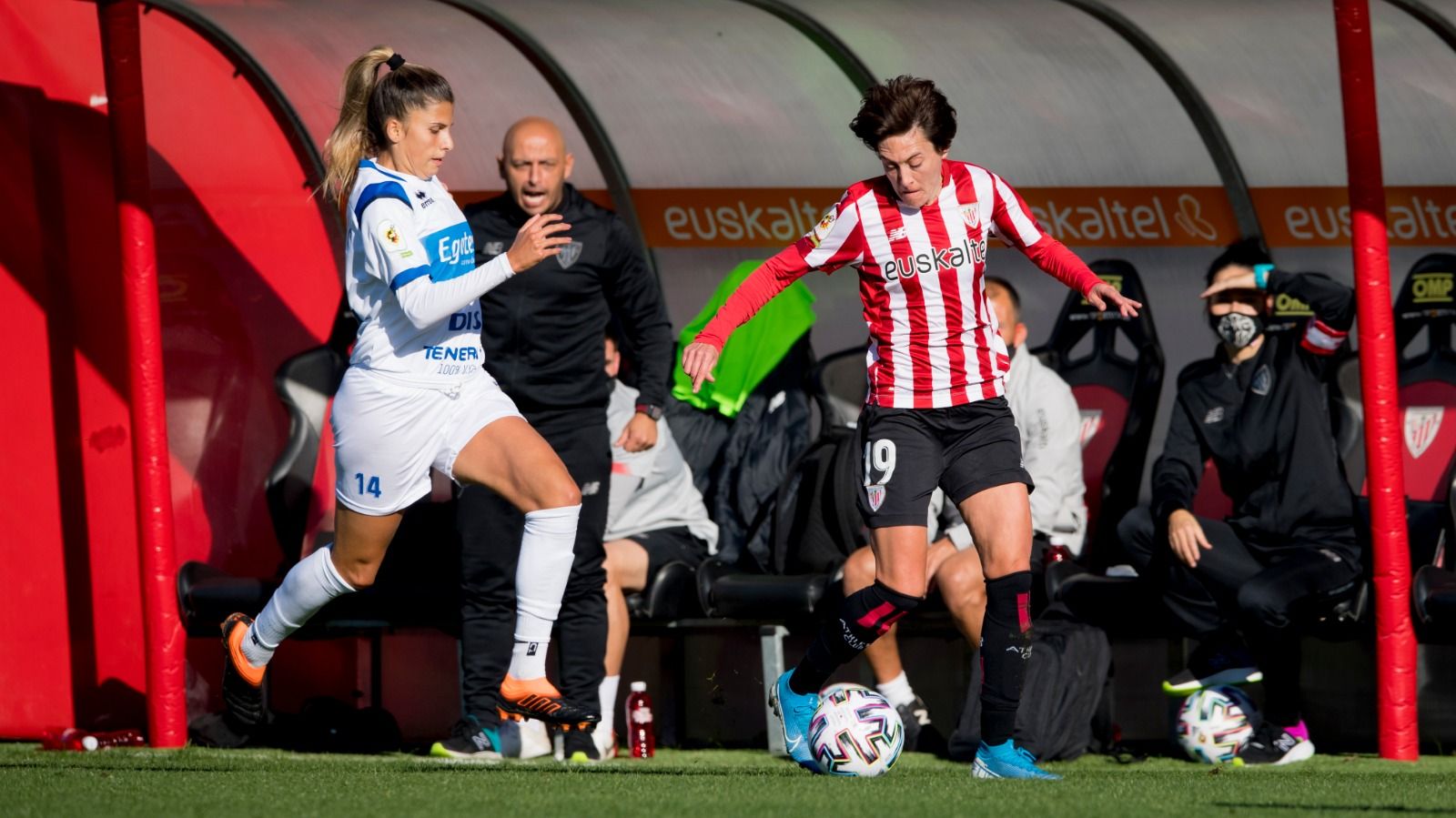  Lance del Athletic-Tenerife en Lezama.