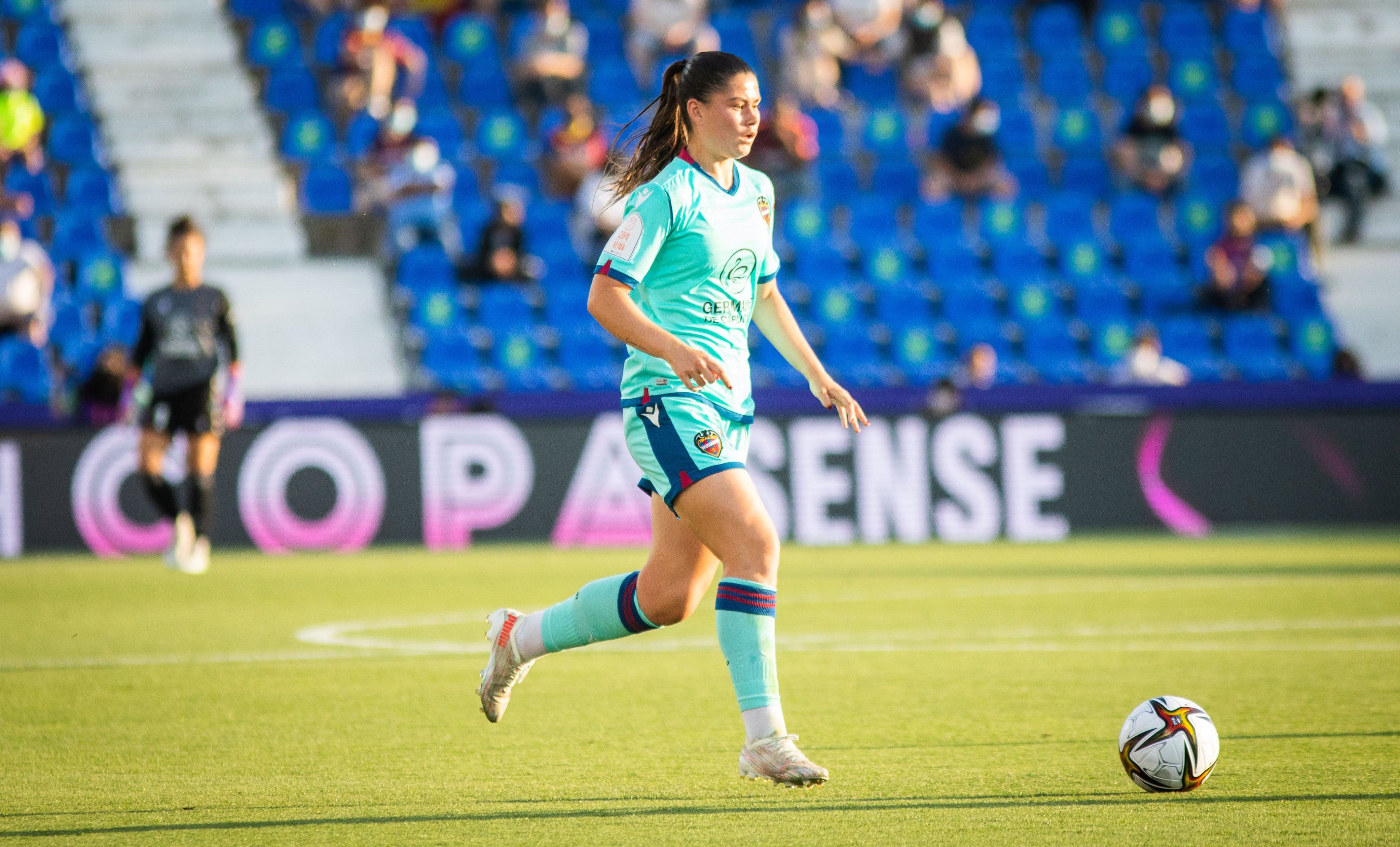 Lance del Levante-Barcelona en la final de la Copa de la Reina.