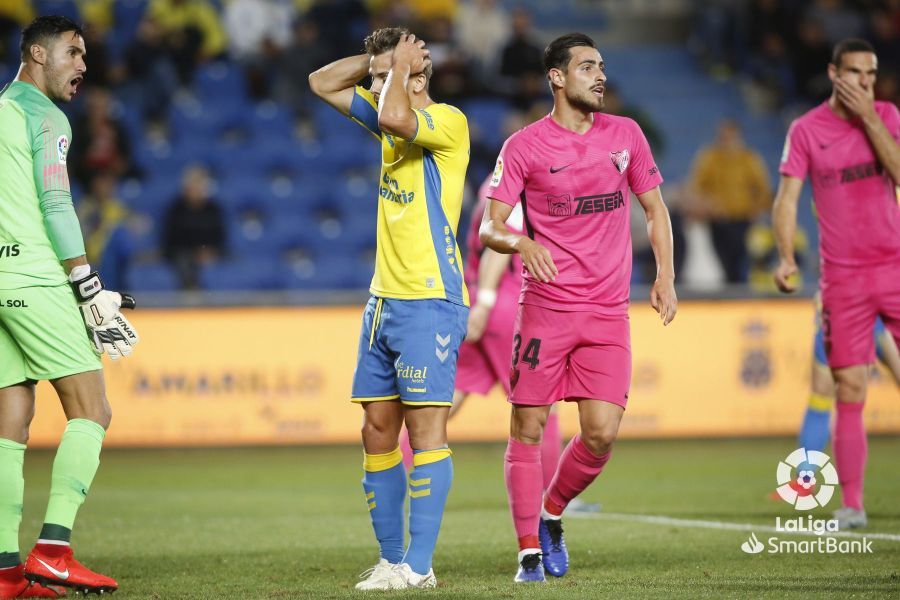  Luis Muñoz, durante el choque.