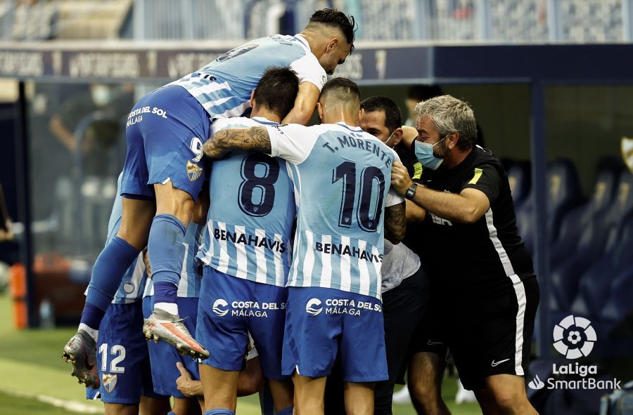 Piña tras el gol de Juanpi en el Málaga-Alcorcón.