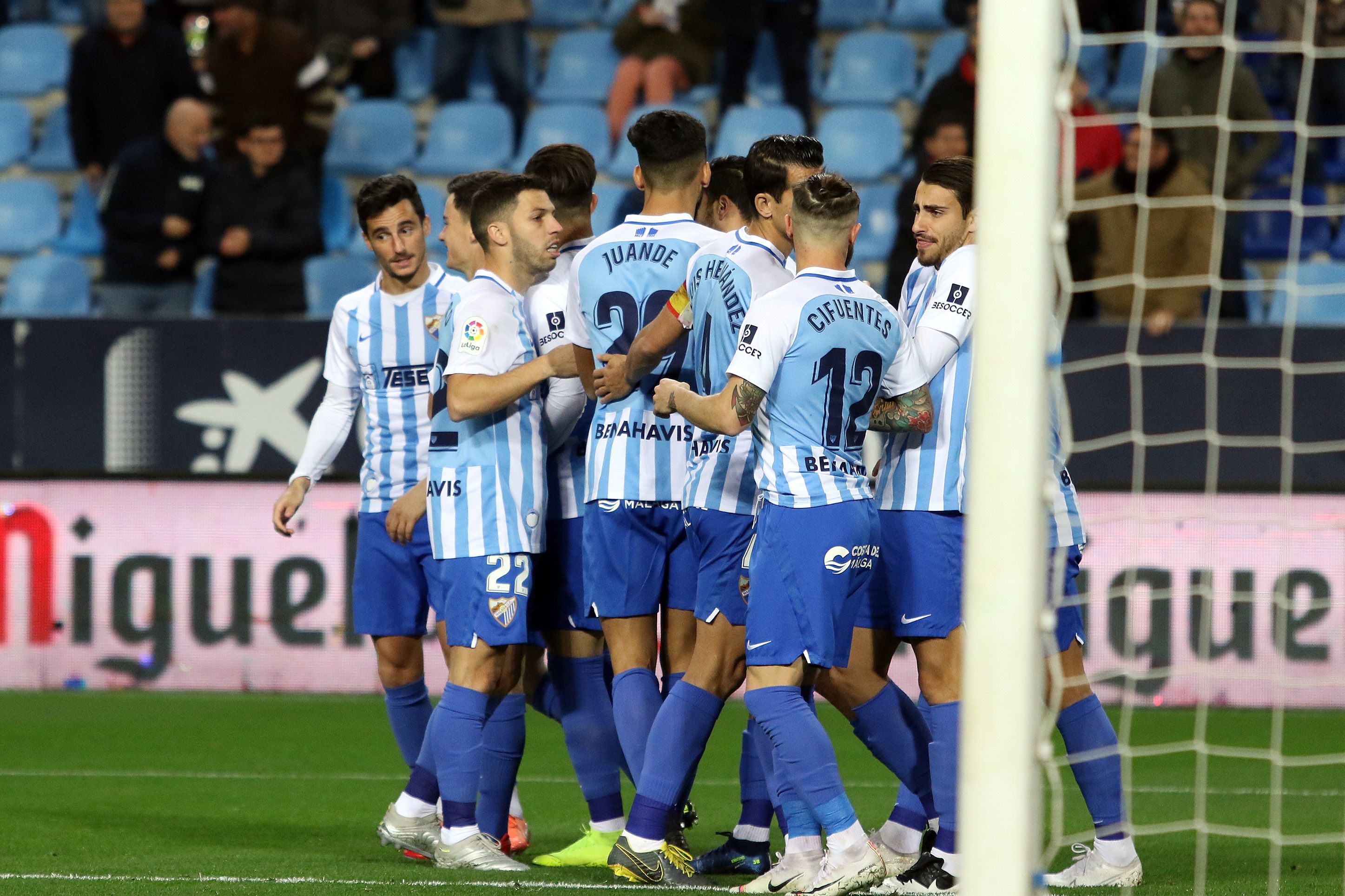 Celebración del gol de Antoñín a la Ponferradina.
