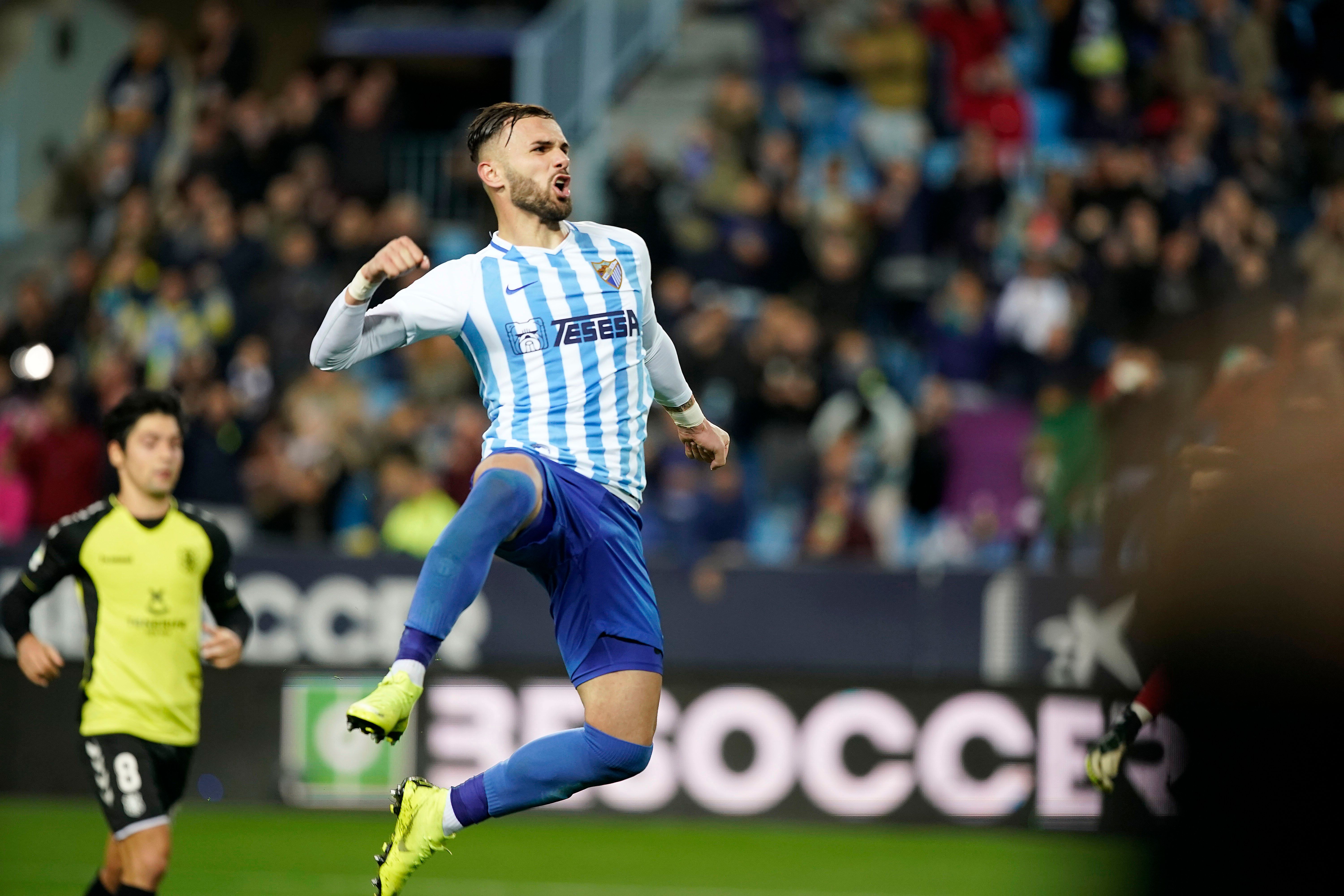 Sadiku, festejando uno de sus goles con pasión.