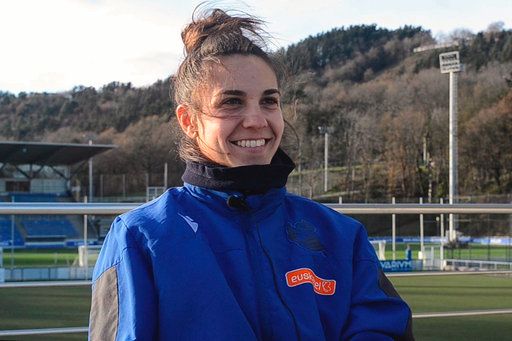 Marta Cardona, jugadora de la Real Sociedad, durante la entrevista con ElDesmarque.