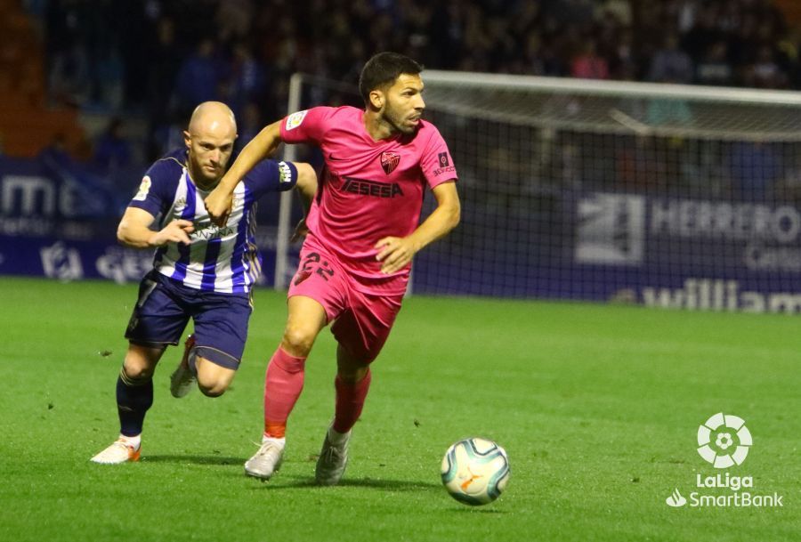 Pacheco, durante el partido ante la Ponferradina disputado en la primera vuelta.