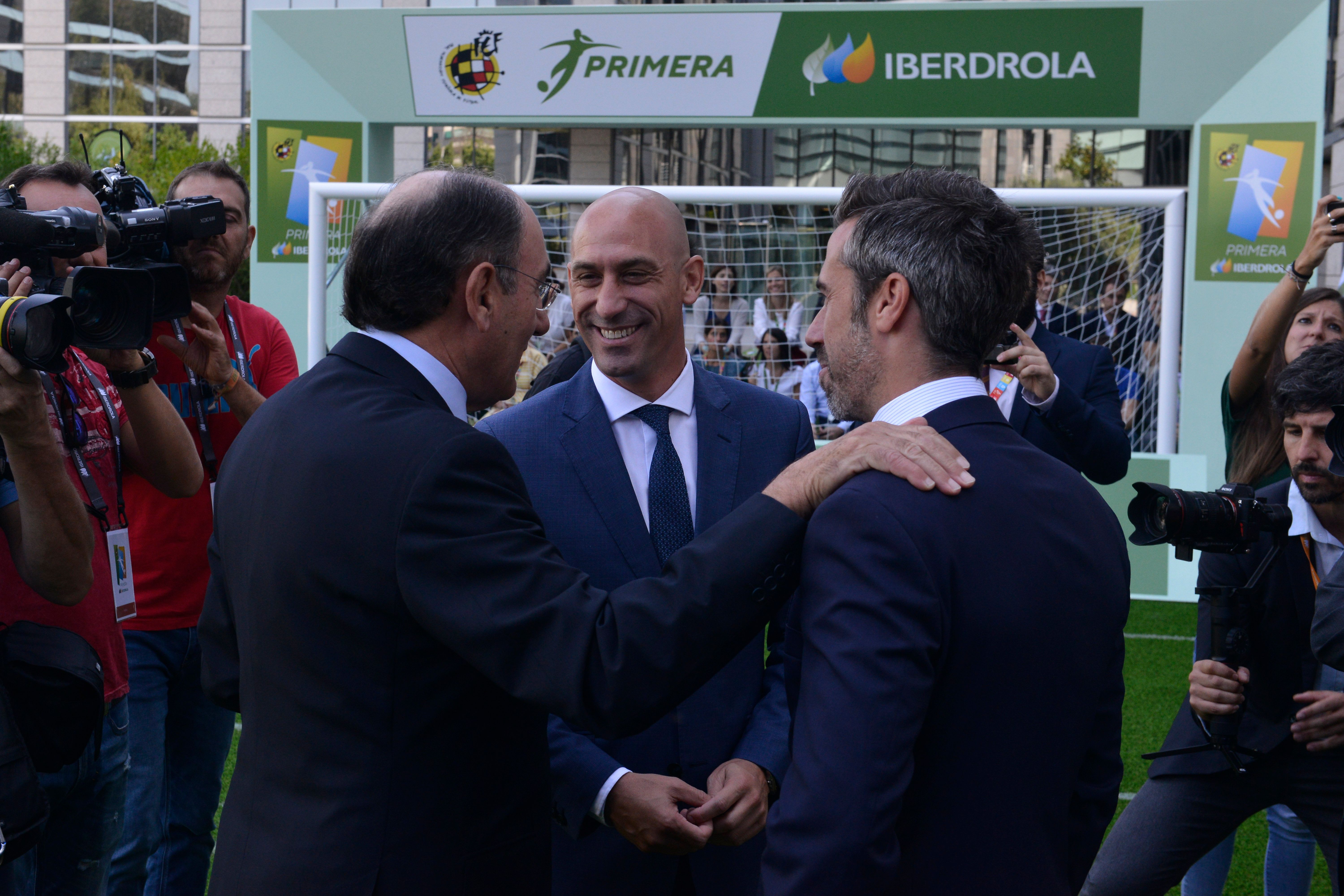  Luis Rubiales, Ignacio Galán y Jorge Vilda hablan en la presentación de la Primera Iberdrola.