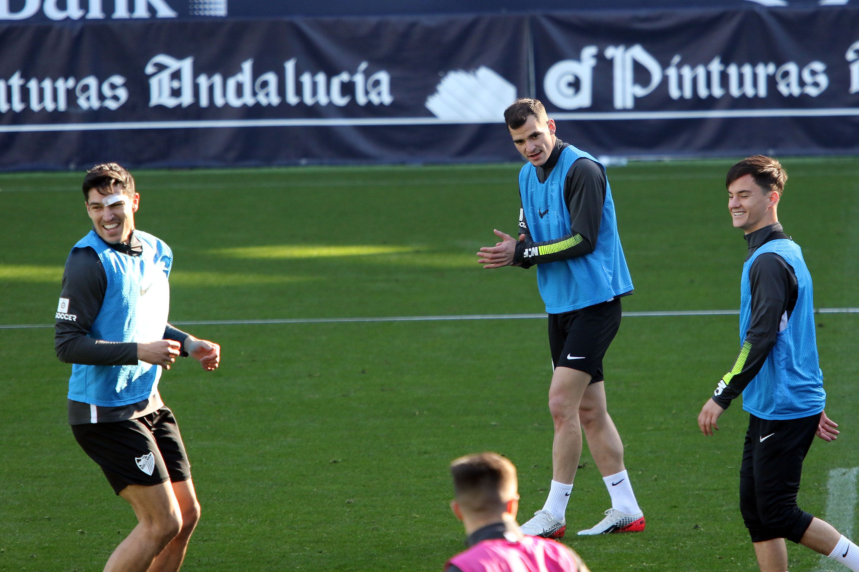 Buenacasa, entrenándose en La Rosaleda.