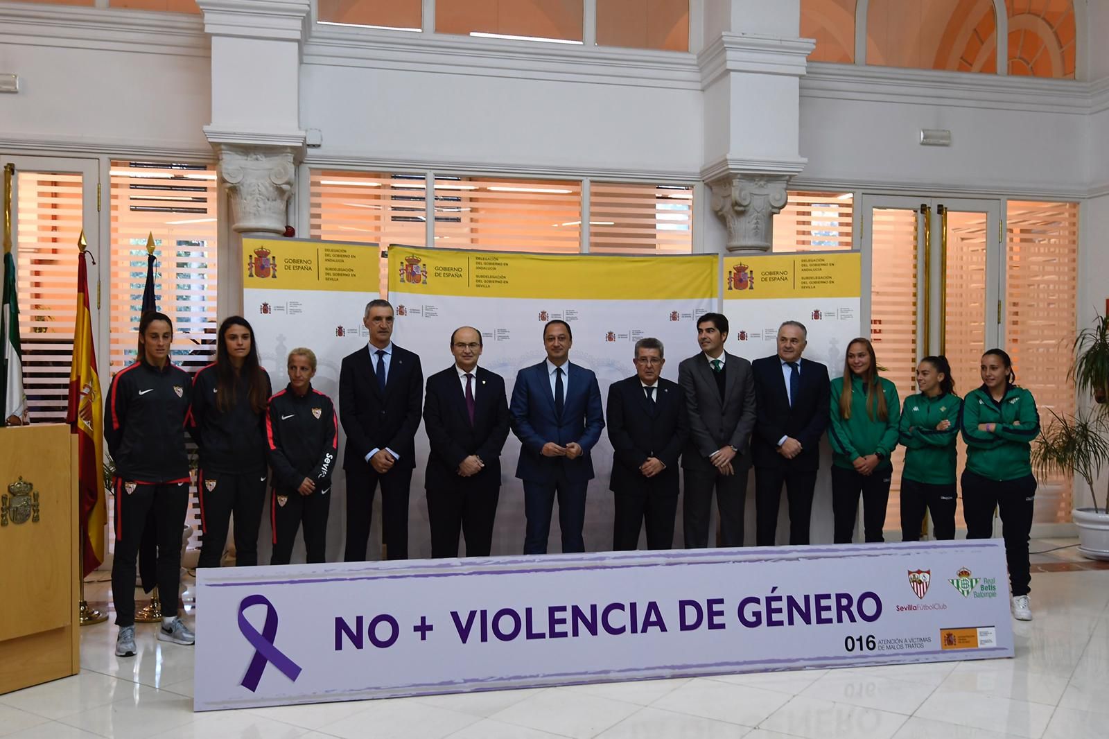  Acto contra la violencia de género.