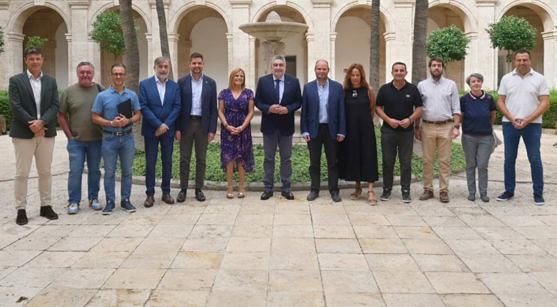  Uribes ha hablado del Mundial 2030 en su visita a Valencia