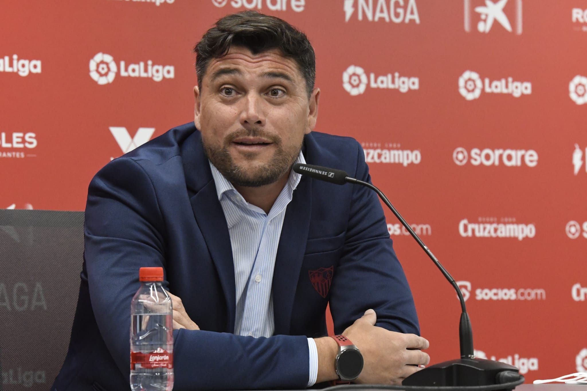  Cristian Toro, en una conferencia de prensa