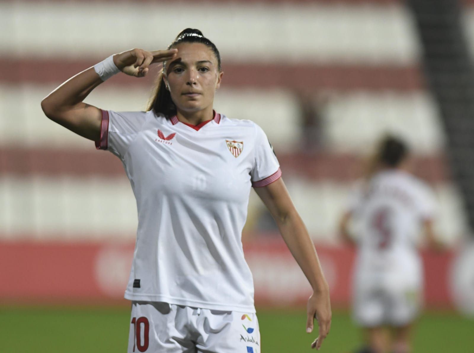 Celebración de uno de los goles de Inma Gabarro.