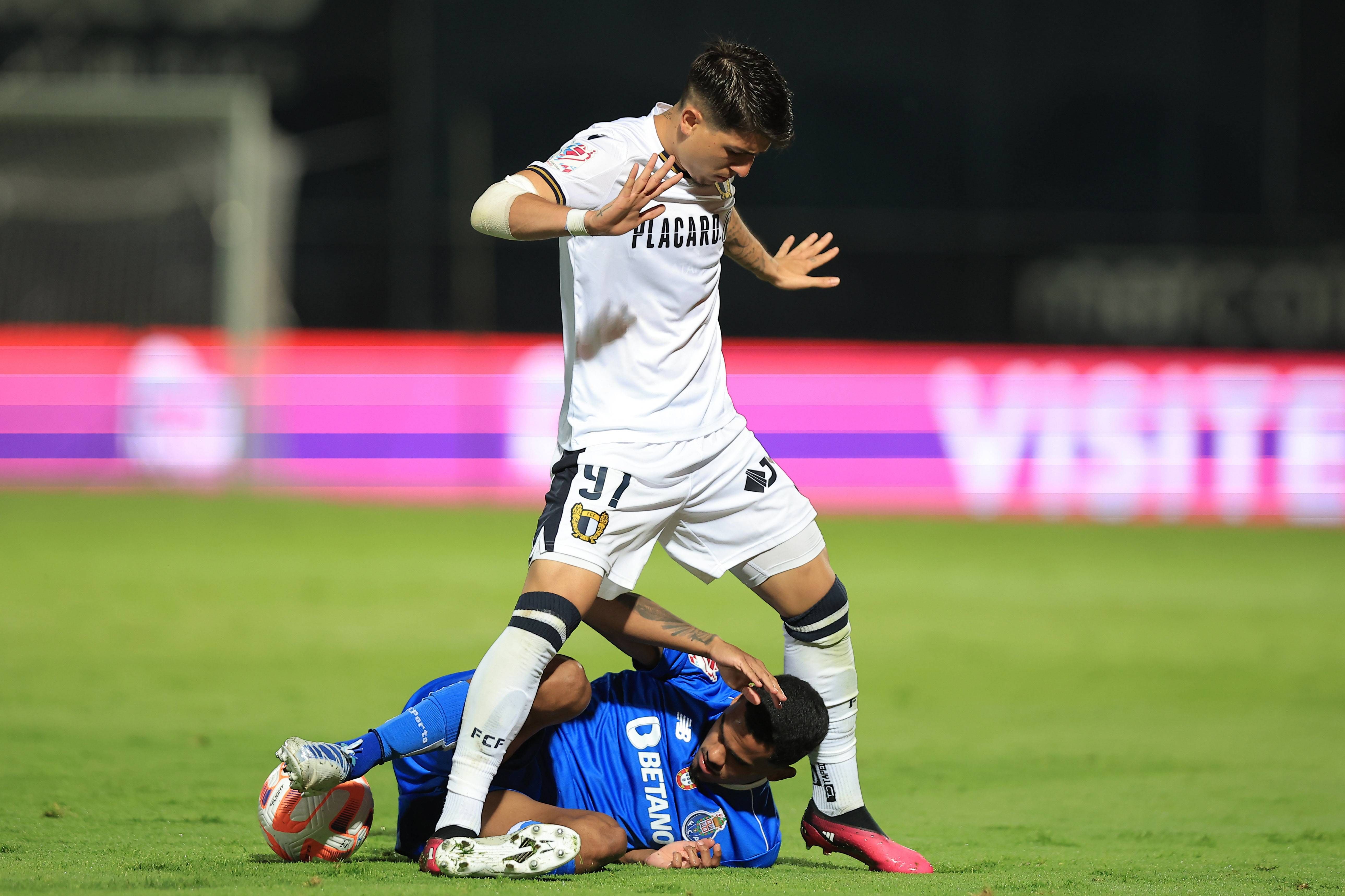 Santiago Colombatto, jugador que interesa al Real Oviedo (Foto: Cordon Press).