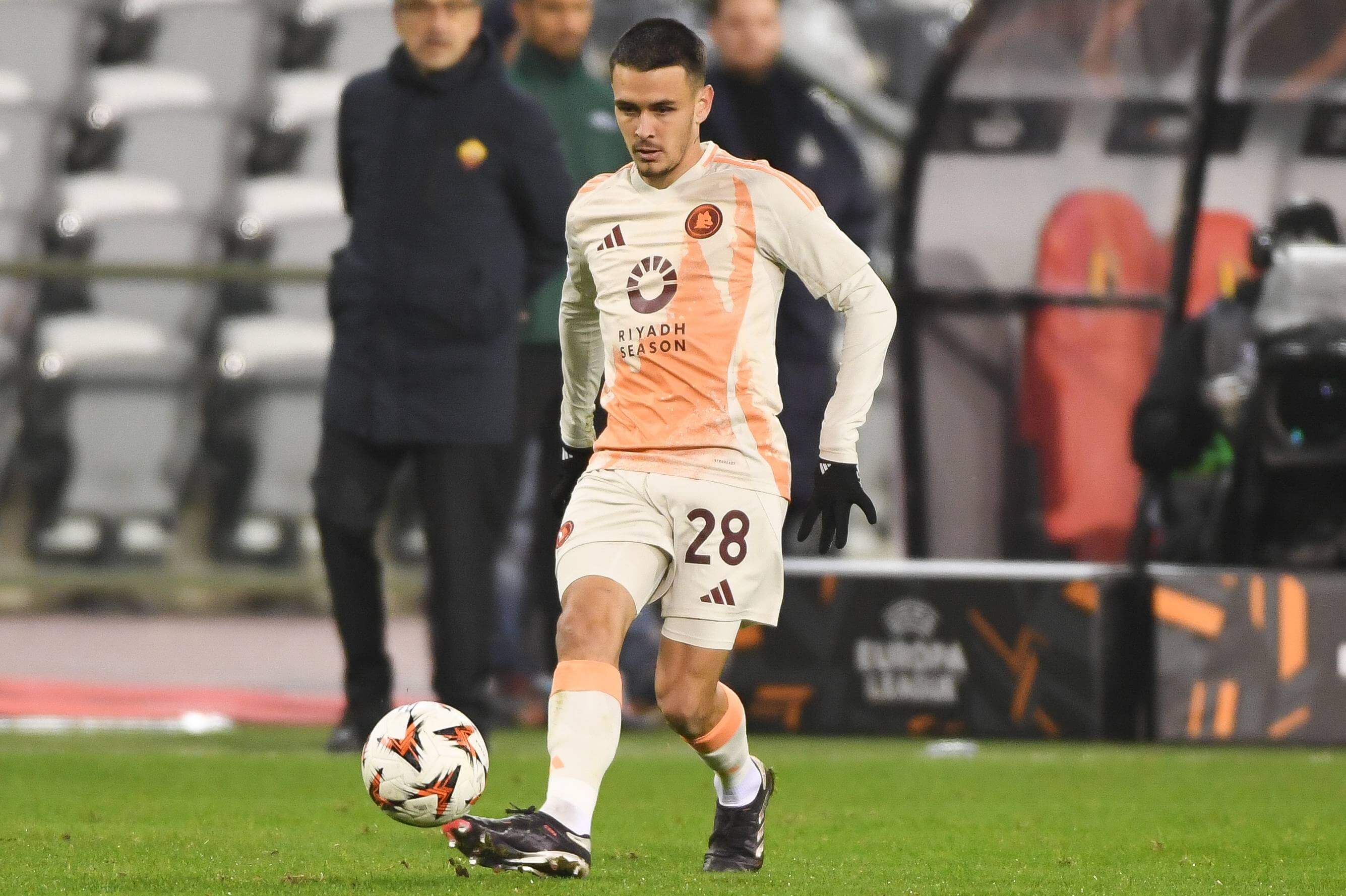  Enzo Le Fée, con la Roma.