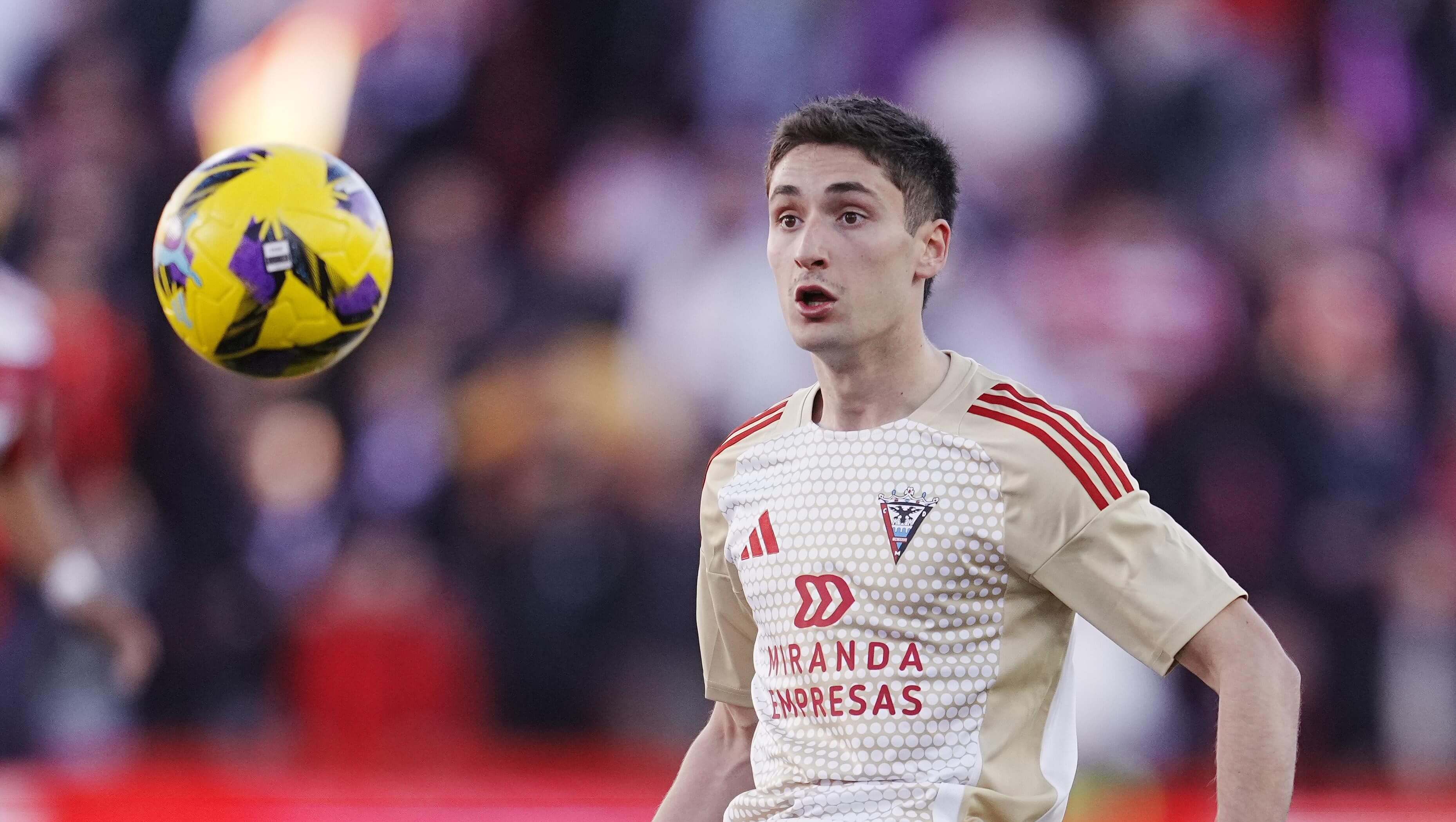 Jon Gorrotxategi, con el CD Mirandés.