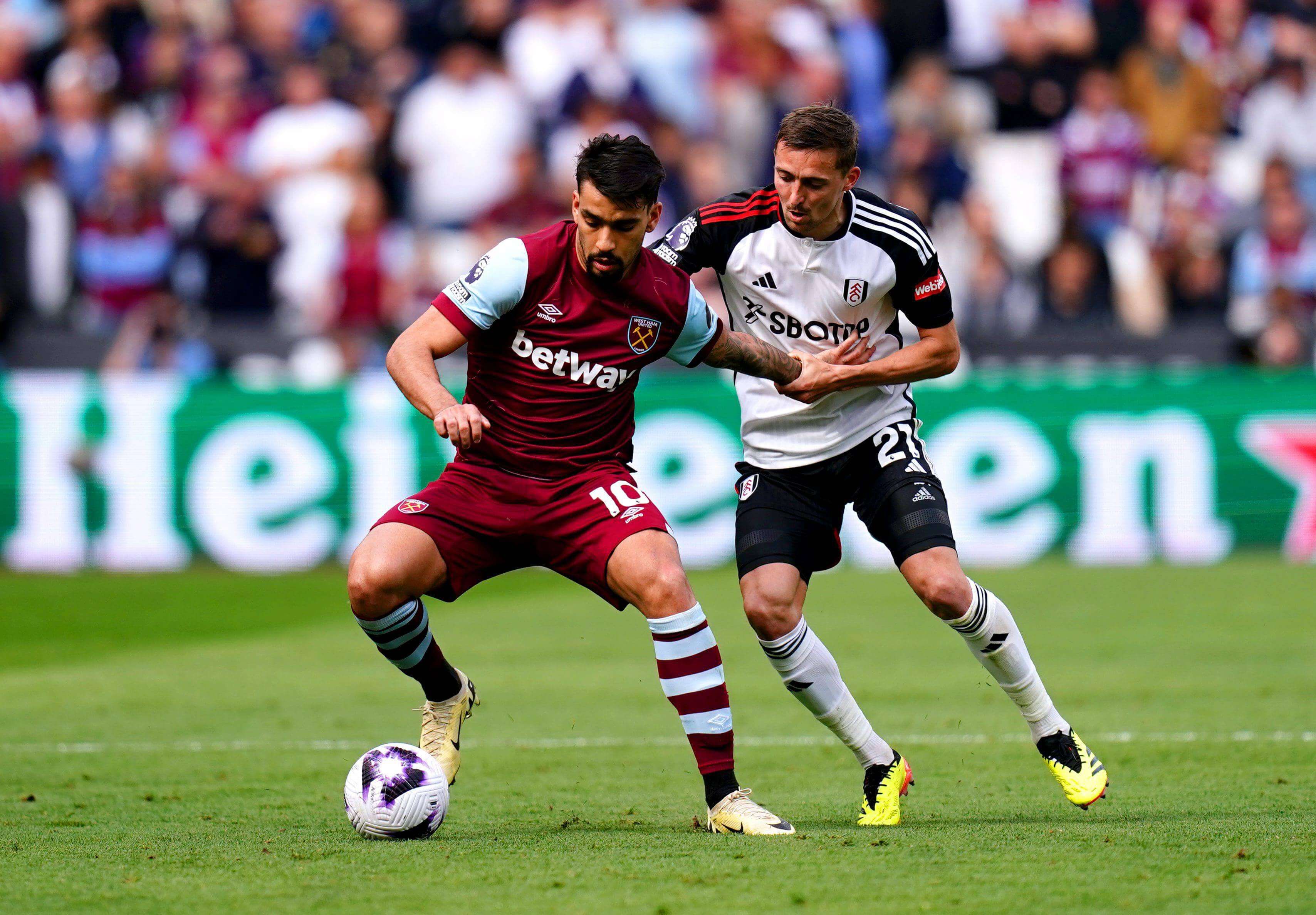 Lucas Paquetá jugando un partido en la Premier League (Cordon Press)