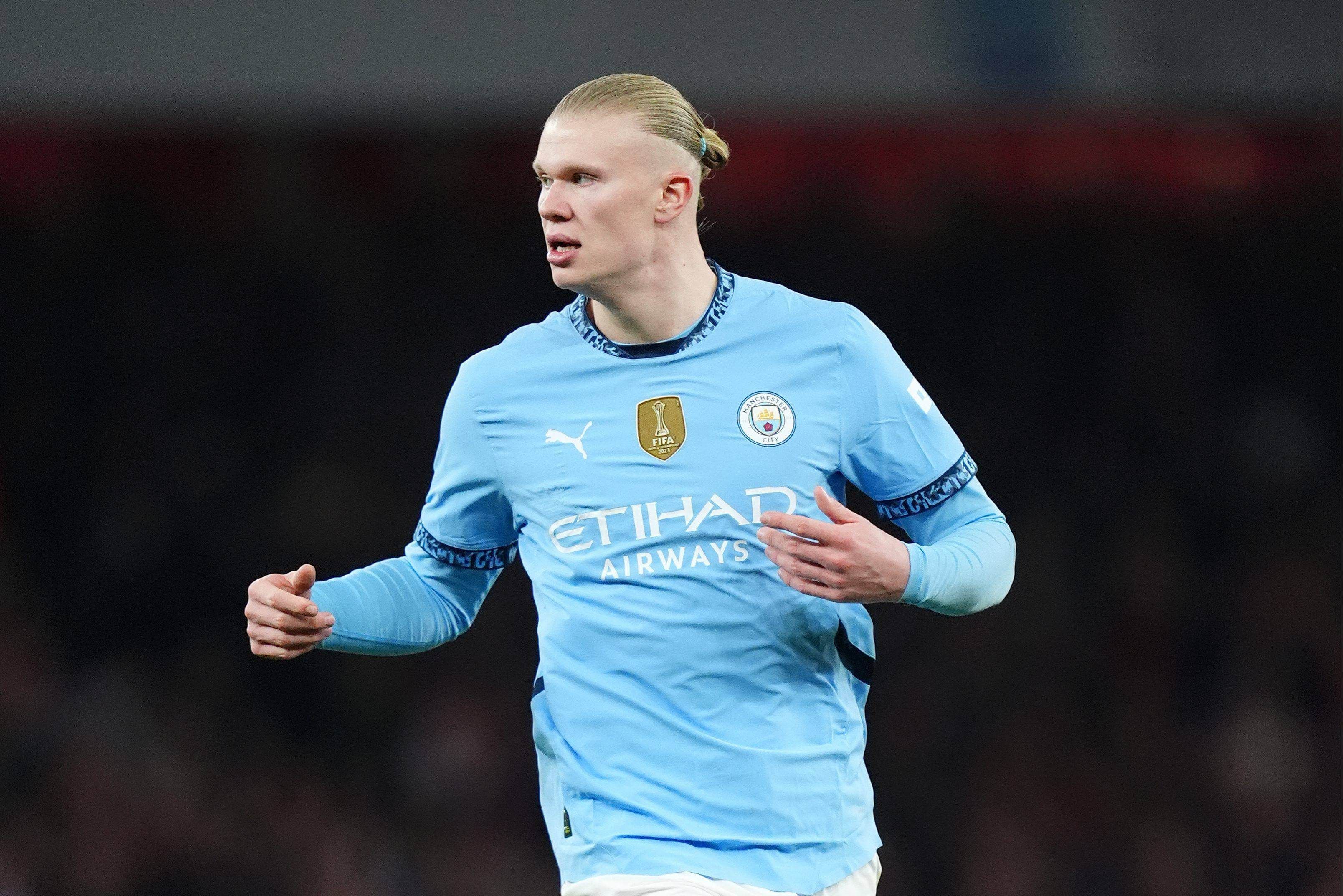  Haaland, en el Arsenal-City (FOTO: Cordón Press).