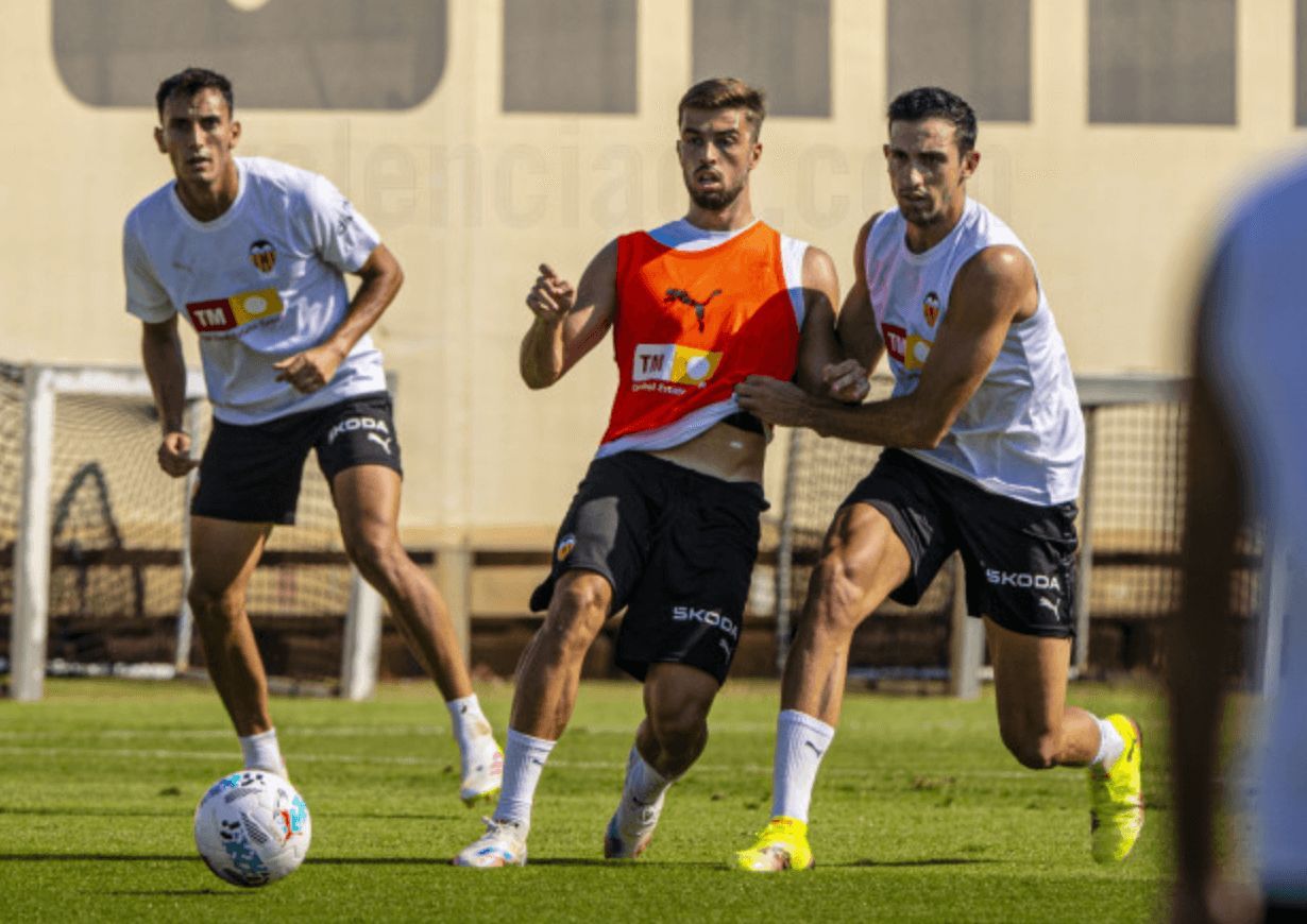  Alberto Marí pugna con Tárrega