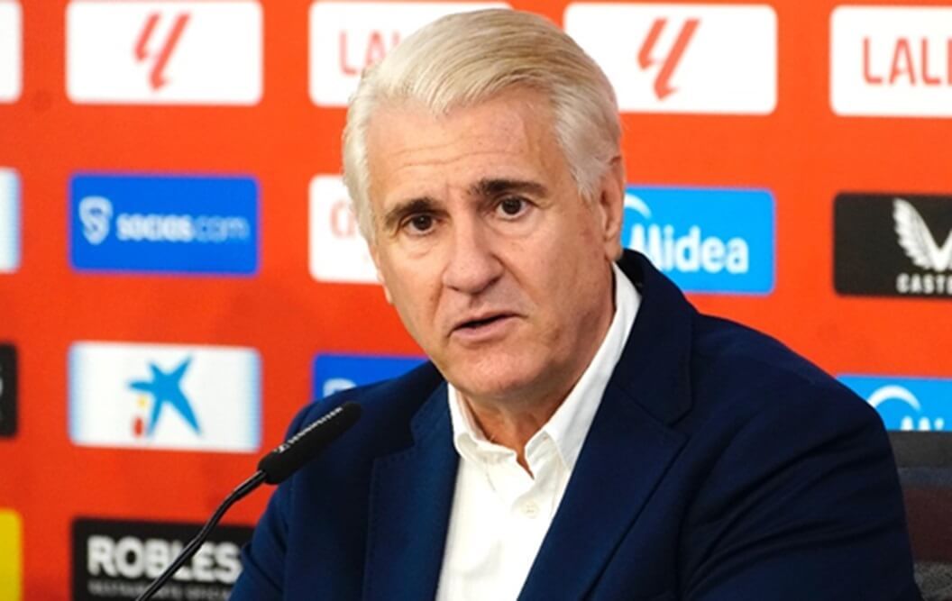 Antonio Cordón, en su presentación con el Sevilla (Foto: SFC).