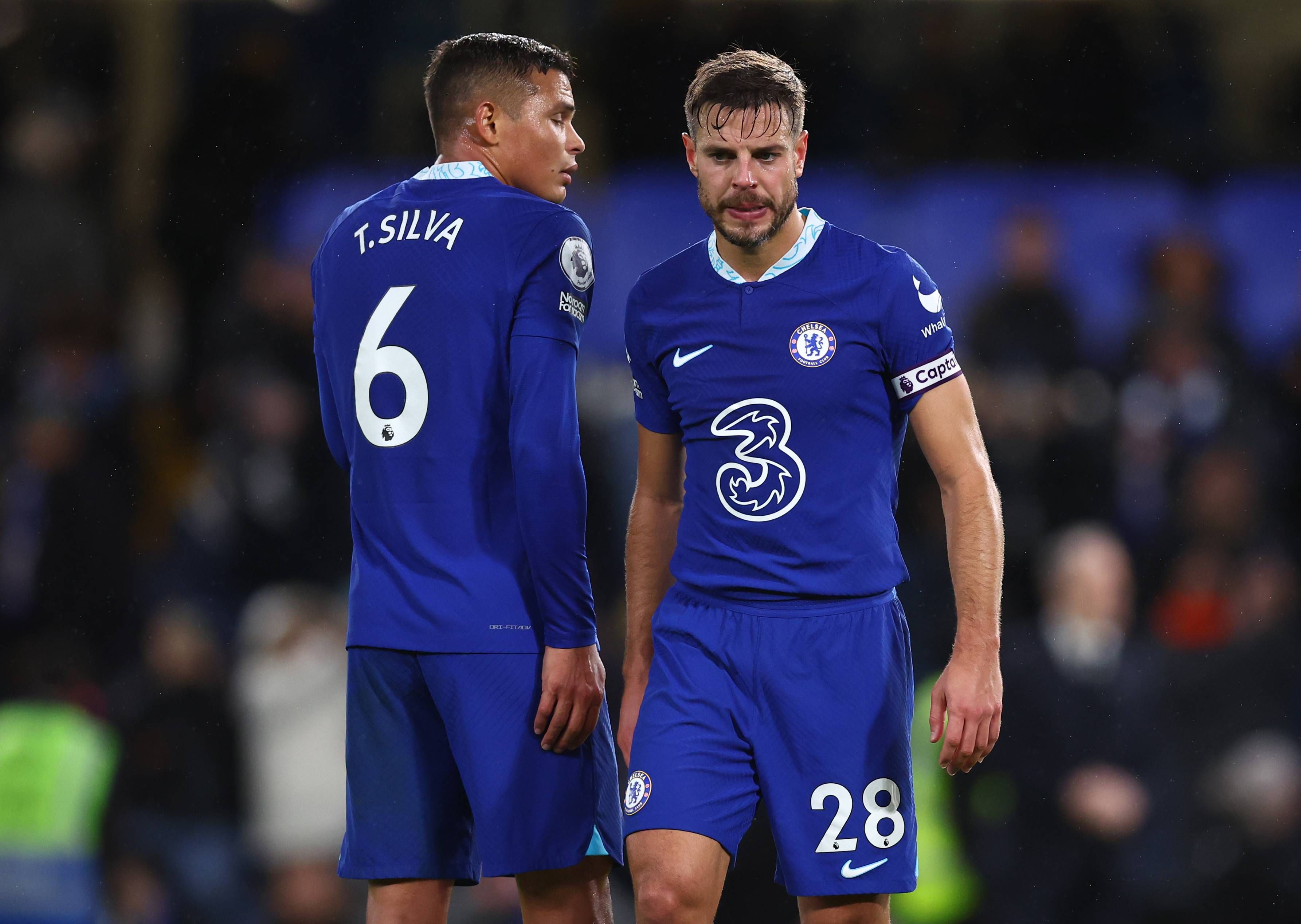 Cesar Azpilicueta y Thiago Silva, centrales del Chelsea (Foto: Cordon Press).
