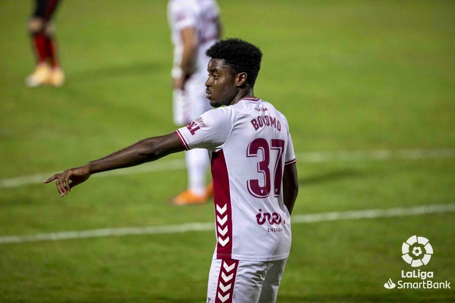 Boyomo, en un partido con el Albacete.