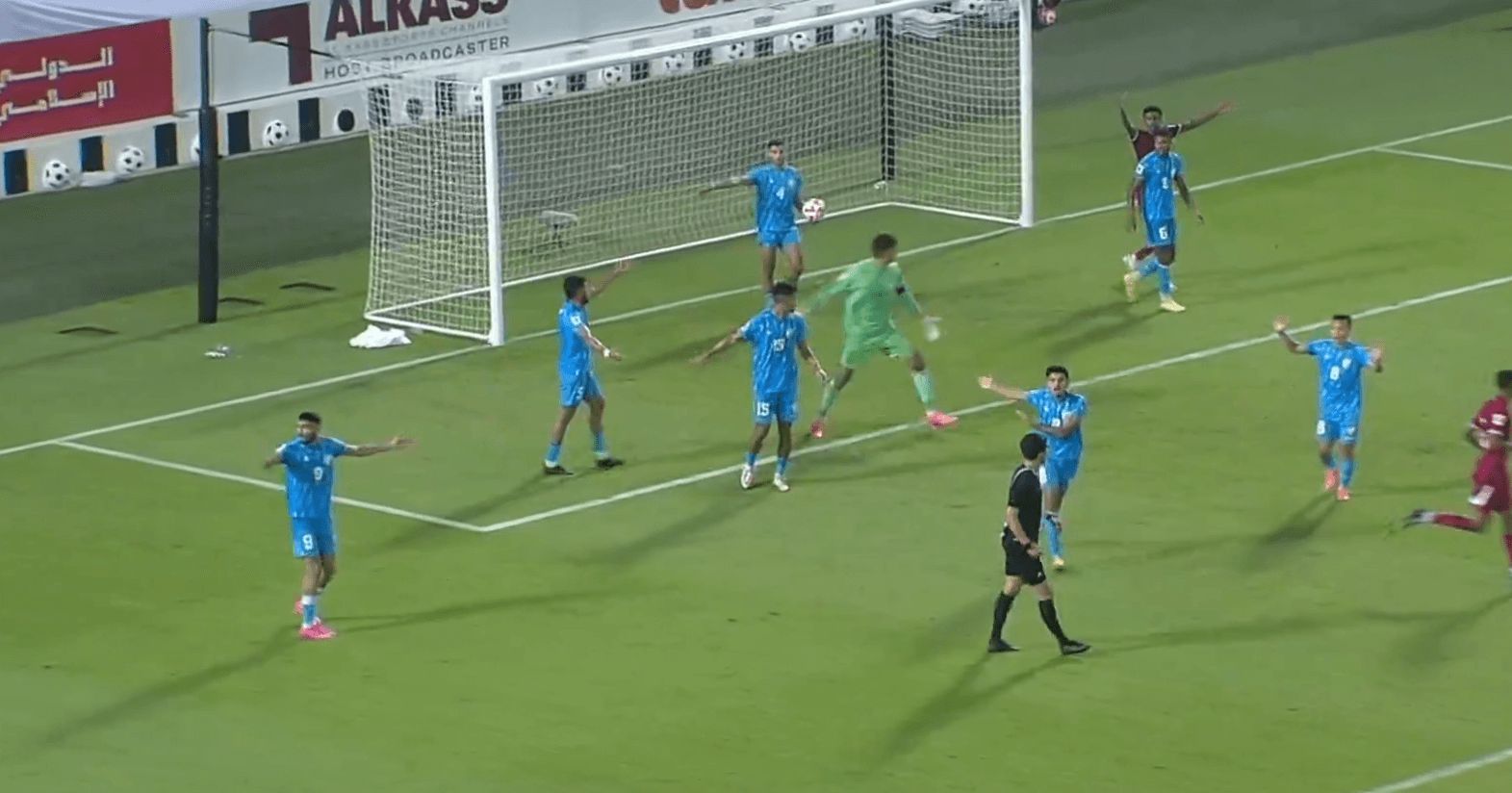 Los jugadores de la India protestan