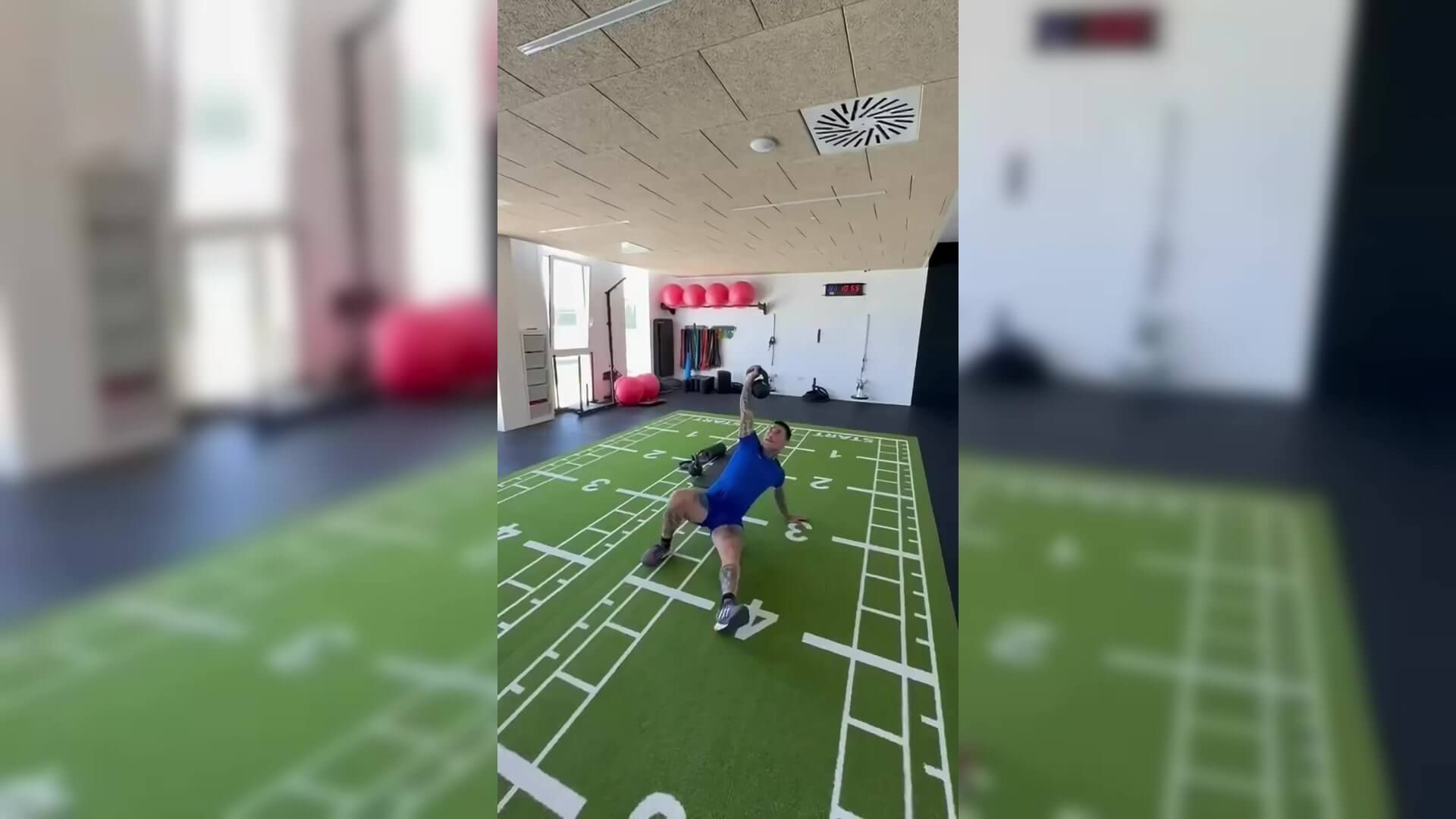 Chimy Ávila se ejercita en solitario.