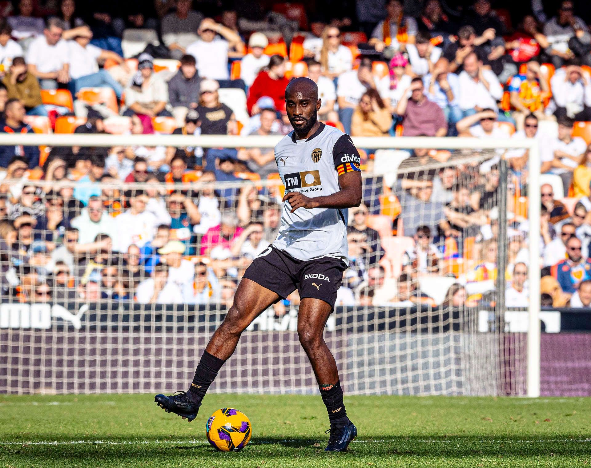 Dimitri Foulquier, ante el Deportivo Alavés.