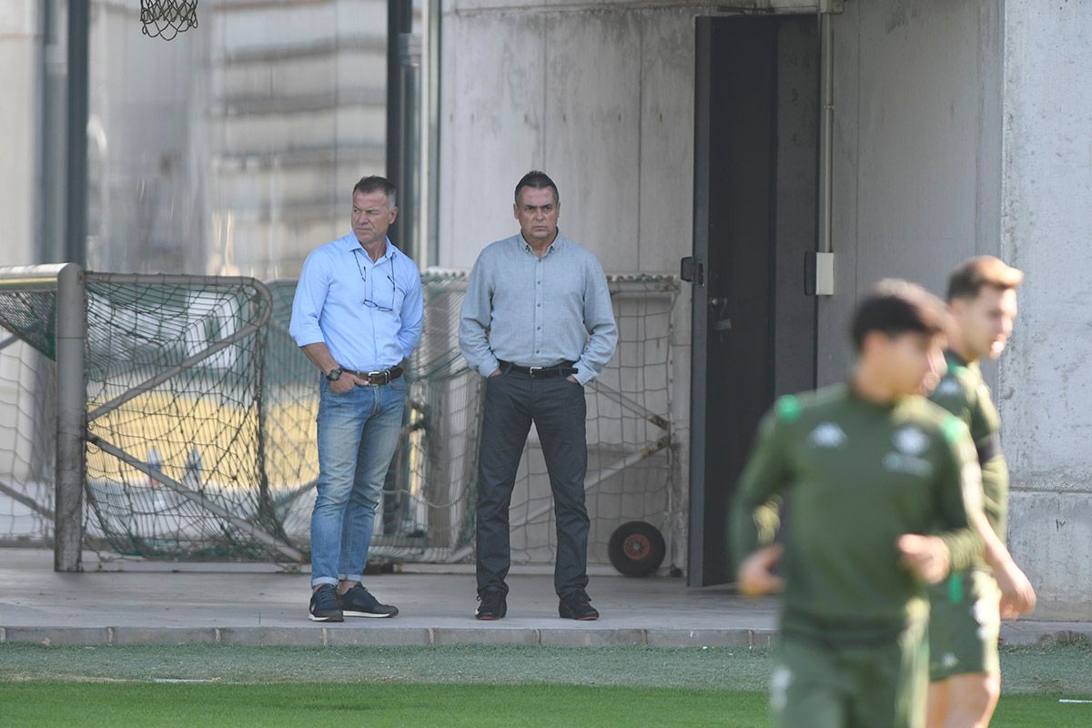  Alexis Trujillo presencia el entrenamiento (foto: Kiko Hurtado).