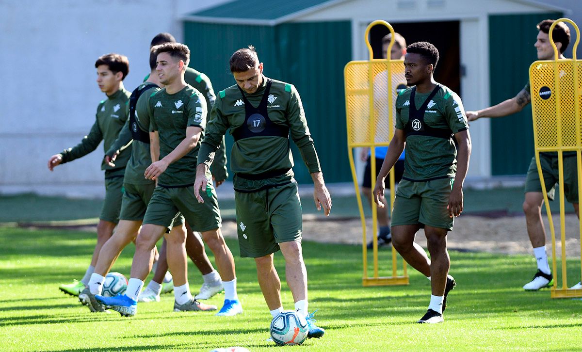  Joaquín Sánchez en el entrenamiento del Betis (foto: Kiko Hurtado).