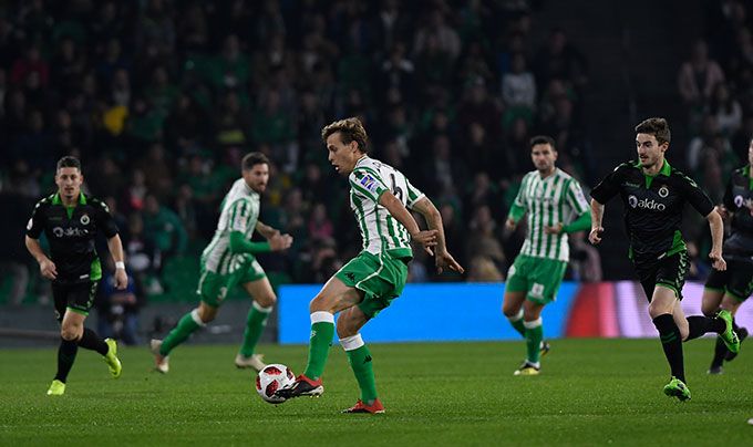  Canales, en un lance del partido contra el Racing..