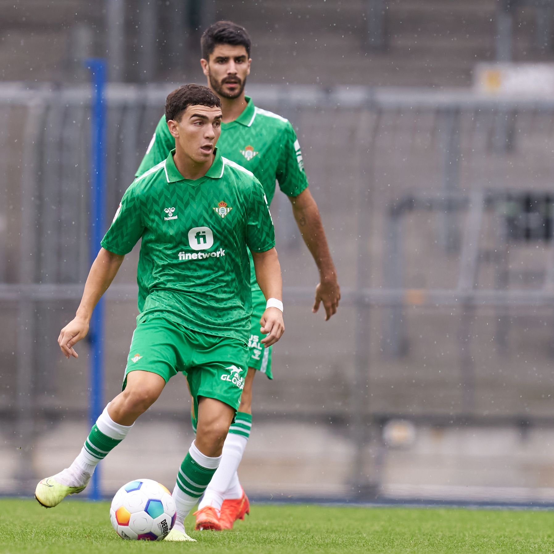 Enrique Fernández, ante el Eintracht