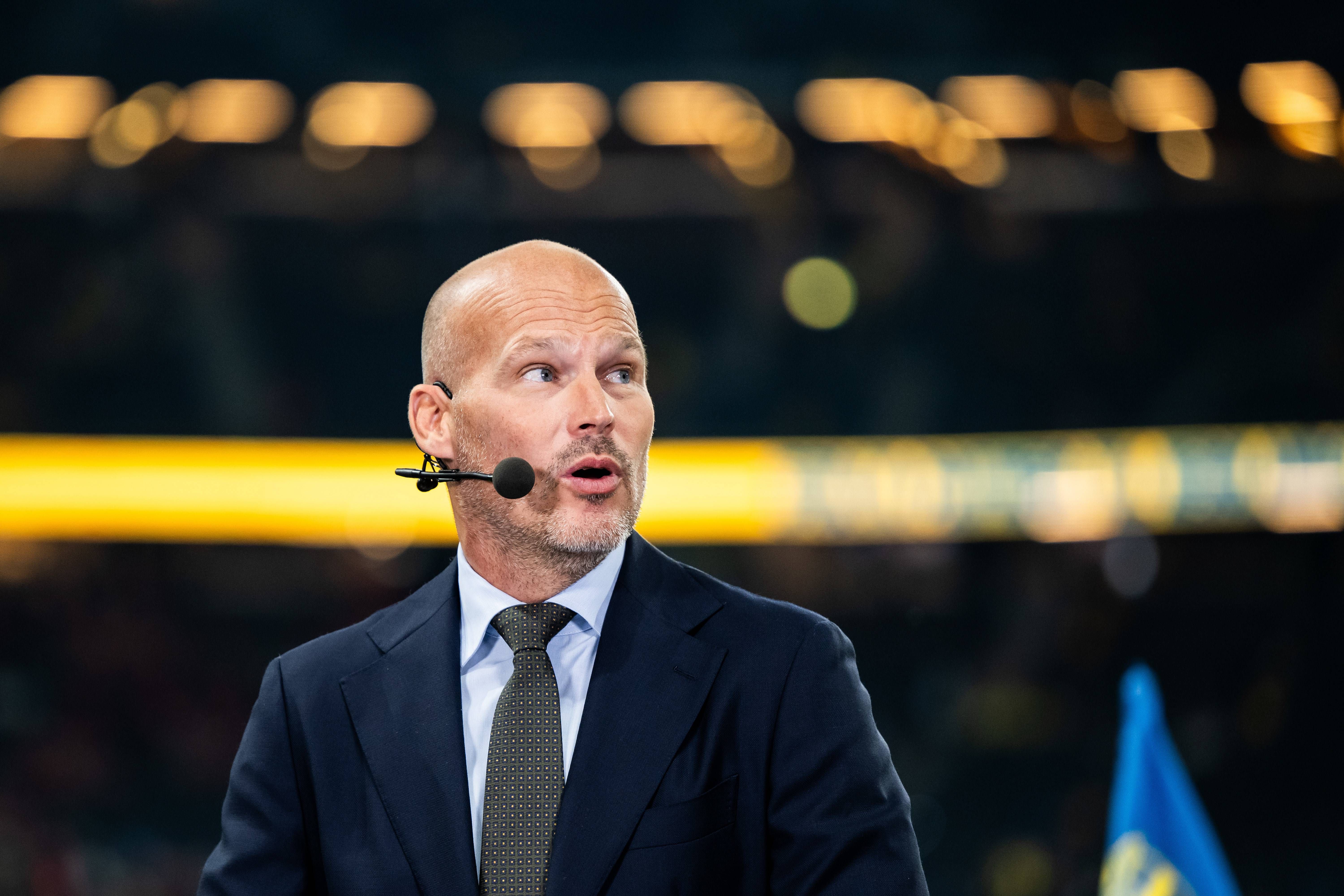 Fredrik Ljungberg durante una retransmisión televisiva.