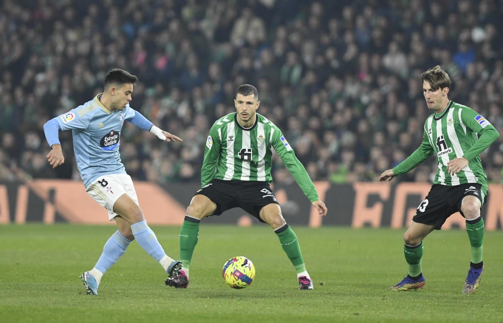 Guido Rodríguez, ante el Celta