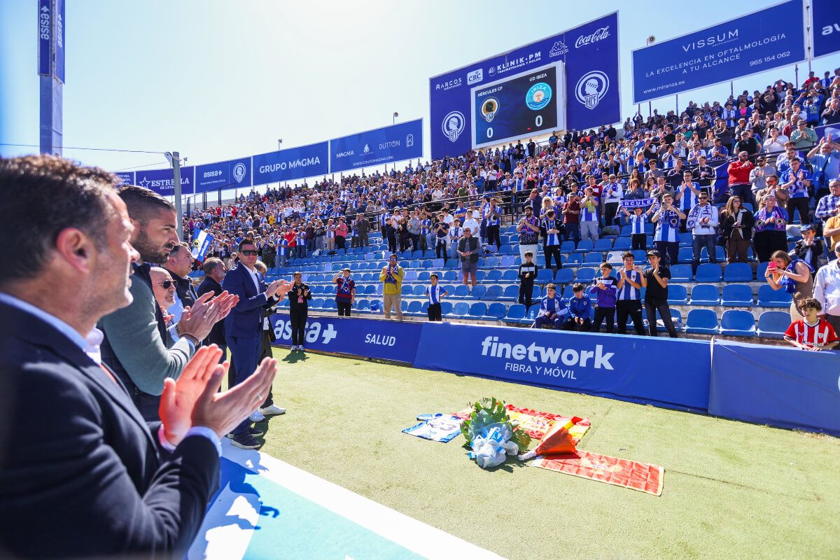  El homenaje del Hércules a Andrija Delibasic.